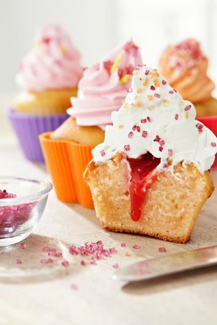 Z akcesoriami z kolekcji "Słodki świat wypieków"...