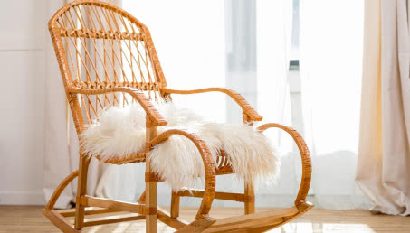 Fotel bujany - niezbędny mebel do rustykalnych wnętrz!