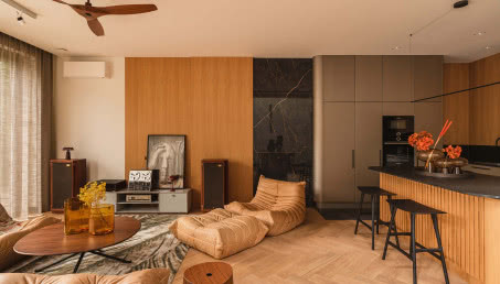 Wnętrza domu w stylu vintage. Z miłości do duńskiego designu i muzyki