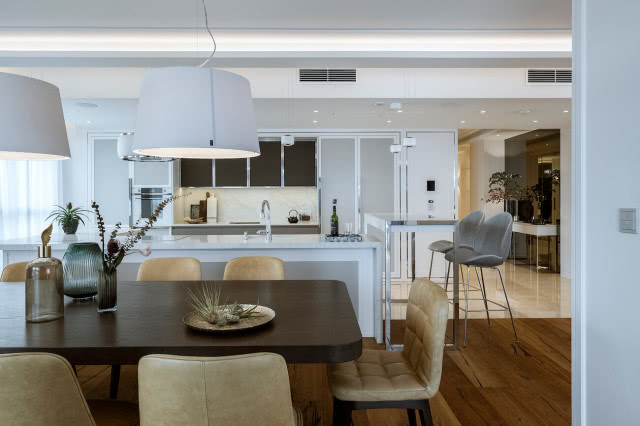 Nowoczesna elegancja. Apartament w stylu glamour 