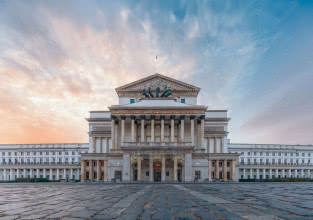 Architekci zmierzą się z ikoną Warszawy. Teatr Wielki - Opera Narodowa przedłuża konkurs na modernizację wnętrz