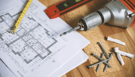 Optymalna wysokość pomieszczeń w domu i bloku - co mówią przepisy?