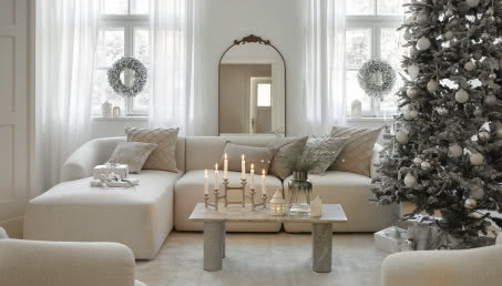 Świąteczne kolory - jakie barwy sprawdzą się idealnie w bożonarodzeniowej dekoracji domu?