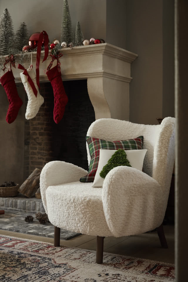 czerwono-zielona aranżacja domu na święta