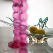 Szklany wdzięk.Świeczniki i paterę ze szkła z...