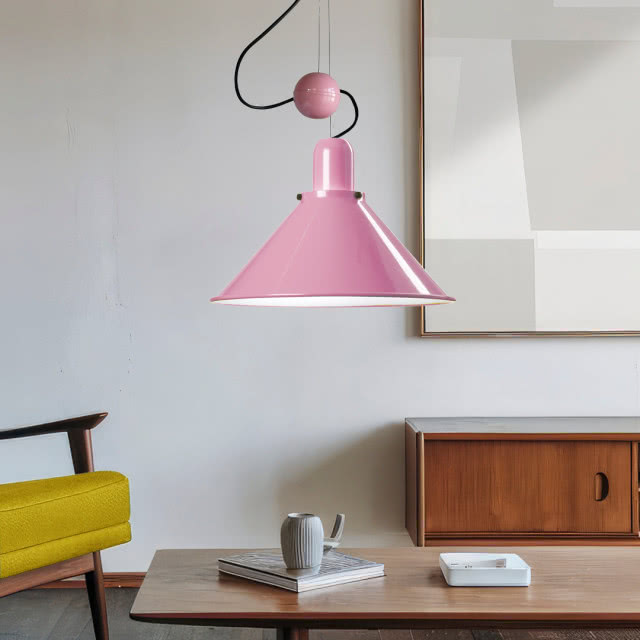 różowa lampa wisząca 