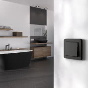 Na targach Light+Building 2024 Gira F100...