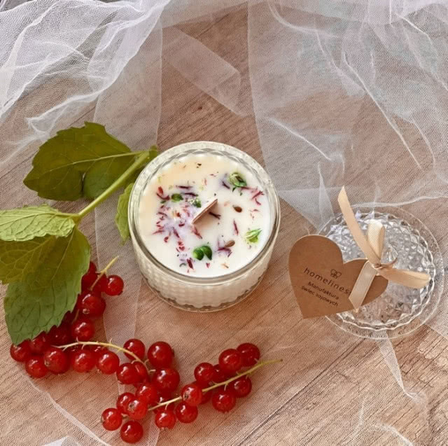 świeca ukazana z góry