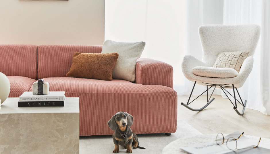 Sztruks we wnętrzu - jak wykorzystać jego potencjał?