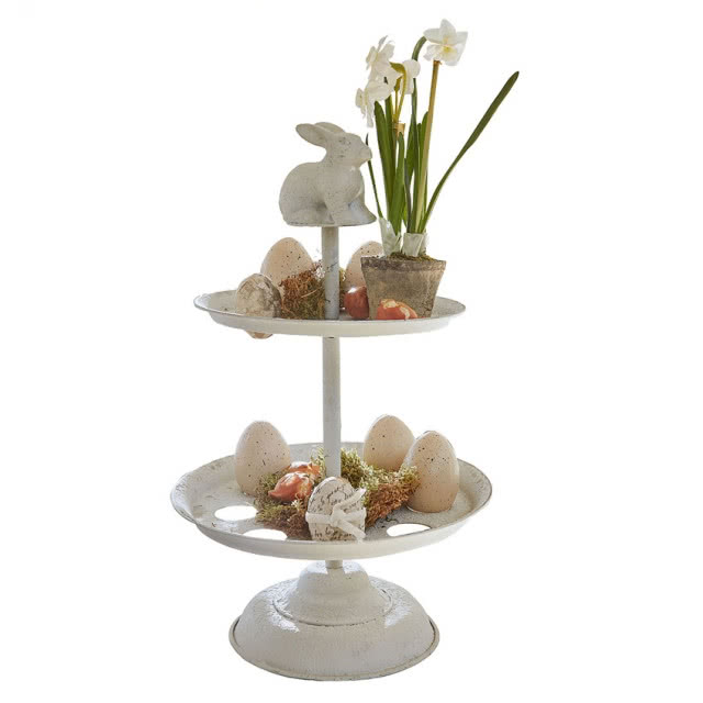 etażerka z pisankami