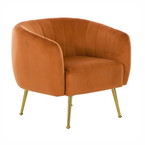 Pomarańczowy fotel ze złotymi nóżkami