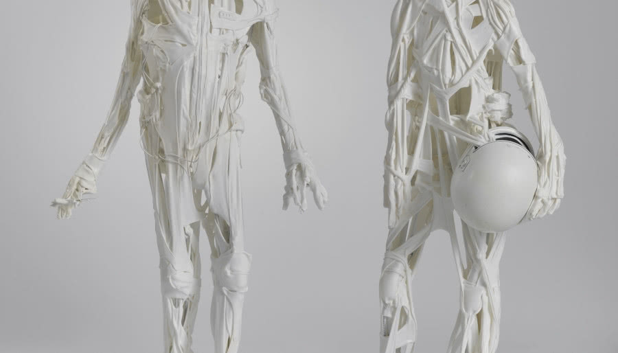 Paweł Althamer. Polietylen. W ciemności.