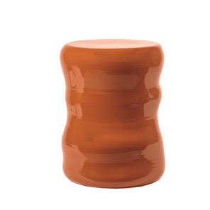 Pomarańczowy stołek retro