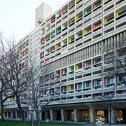 Fasada budynku Torres Blancas w Madrycie, fot:...