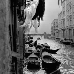 Sztuka Prania Sztuki - unikatowa wystawa zdjęć Wojciecha Plewińskiego