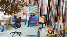 Jak mieszka malarz Edward Dwurnik