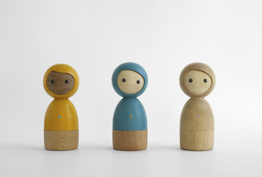 Drewniane figurki Avakai komunikujące emocje za...