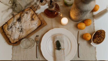 Jak złożyć serwetki na stół? Sposoby na składanie serwetek