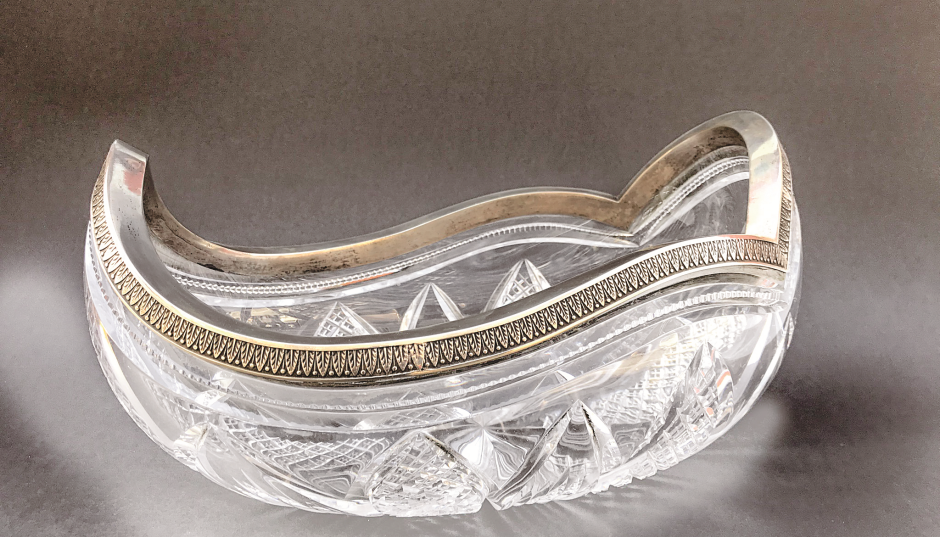 Zaczarowane szkło kryształowe