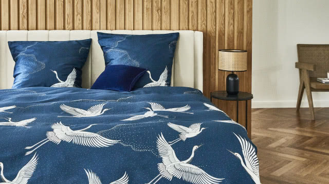 pomysły na ścianę za łóżkiem w sypialni