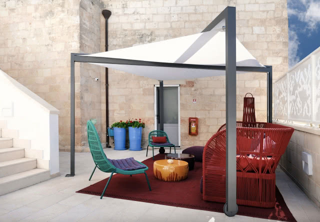 żagiel podwójny na stelażu