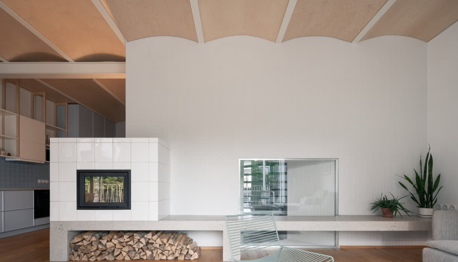 Poprzedni budynek spłonął! Architekci postanowili przywrócić domowi dawny blask!