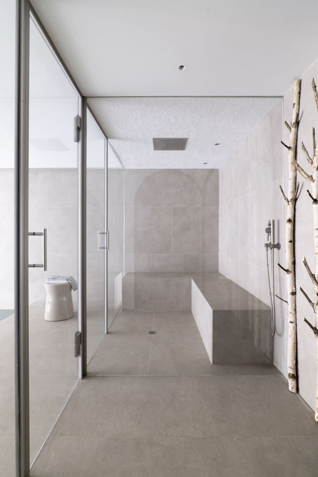 prysznic w łazience