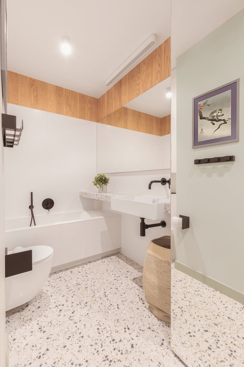 W łazience zachwycają baterie Omnires w bardzo...