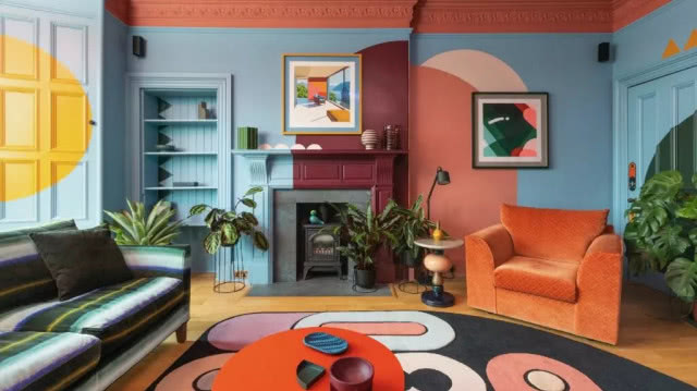 geometryczne wzory na ścianie i podłodze