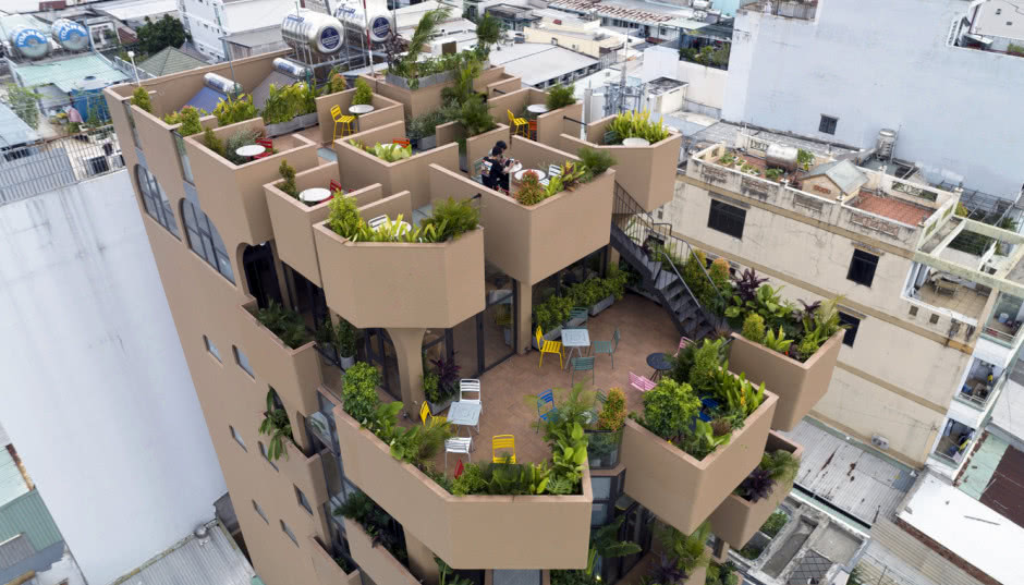 Nie uwierzysz, jak wyglądają balkony w tym budynku! Tropikalny azyl w Wietnamie