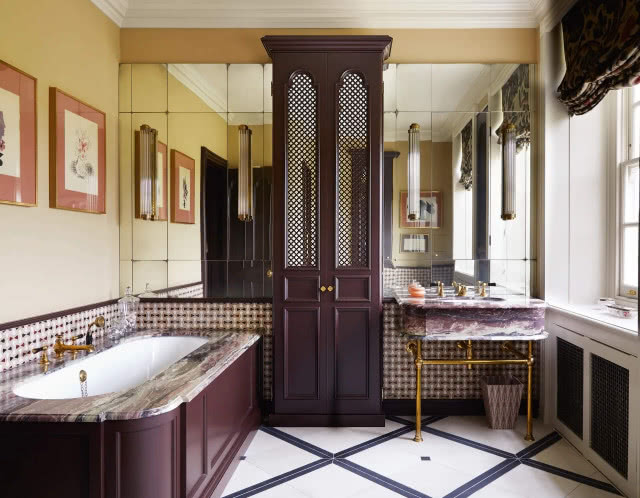 Te materiały zastąpią płytki! Co położyć na ściany w łazience i kuchni, aby przyciągnęły uwagę?