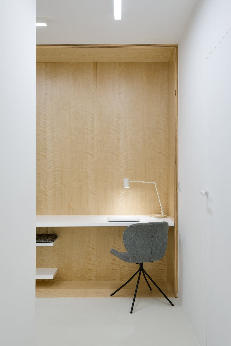 Domowy gabinet w ascetycznym stylu