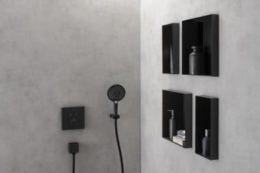 Jak zaaranżować półkę pod prysznicem? Rodzaje i wymiary