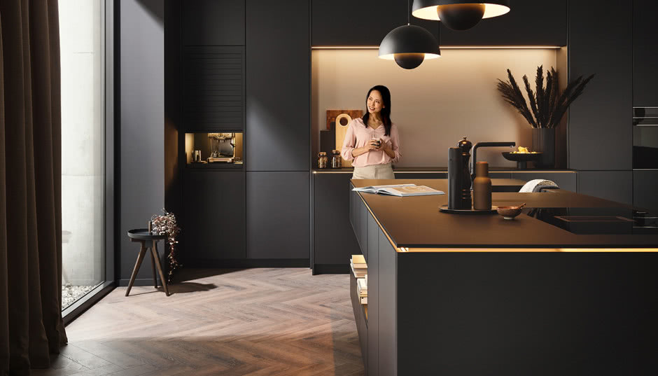 Pure, deep, strong. Nowe fronty meblowe w kolorach, które nie wyjdą z mody 