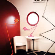 Przemysłowa klasykaLampa Jielde nie posiada...