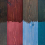 Talerze różowe i błękitne oraz ze scenkami...