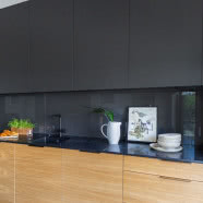 Mieszanka klasyki i stylu loftowego na warszawskiej Woli