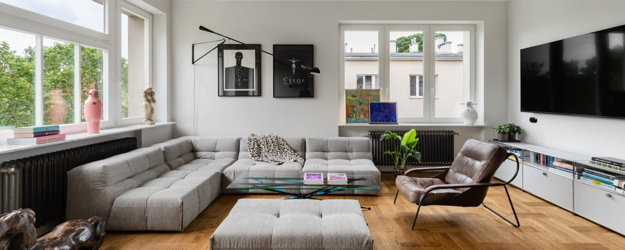 Mieszkanie w kamienicy - sztuka, design i przestrzeń w sercu Mokotowa