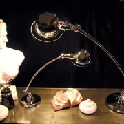 Przemysłowa klasykaLampa Jielde nie posiada...