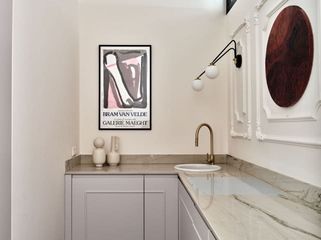 Kuchnia bez szafek górnych w stylu vintage