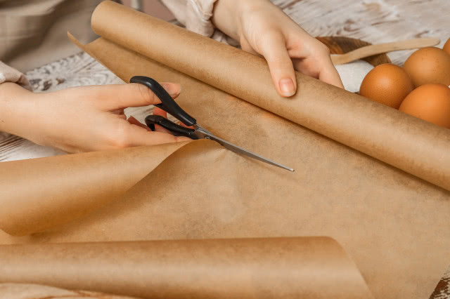 Wykorzystajcie to czyszcząc baterię łazienkową. Będzie błyszczeć jak nigdy