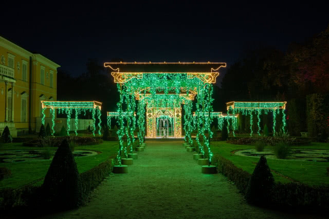 ogrody w Wilanowie - brama główna