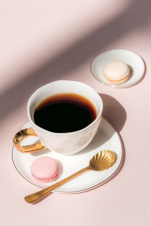 Ceramika biało złota