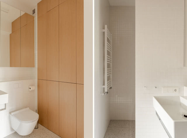 Biała łazienka z drewnem