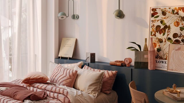 projektor na zagłówku łóżka