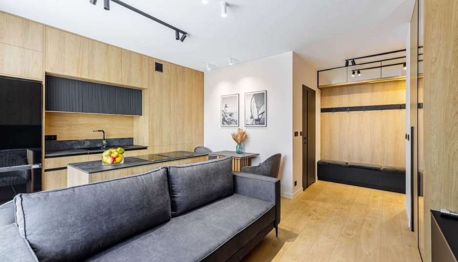 Minimalizm i funkcjonalność: jak stworzyć idealne mieszkanie dla nowoczesnego mężczyzny?