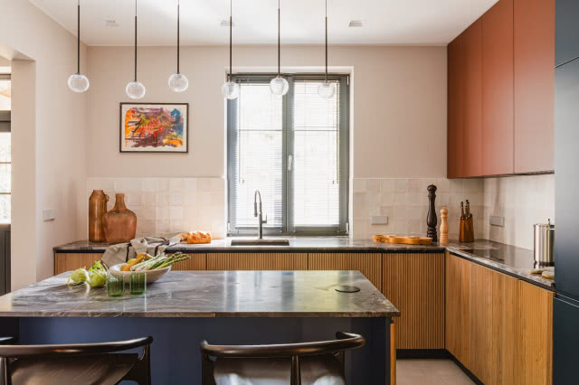 blat kamienny w kuchni