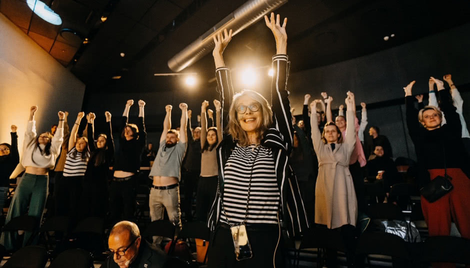 Design niosący zmianę. Rozmowa z Ingrid van der Wacht