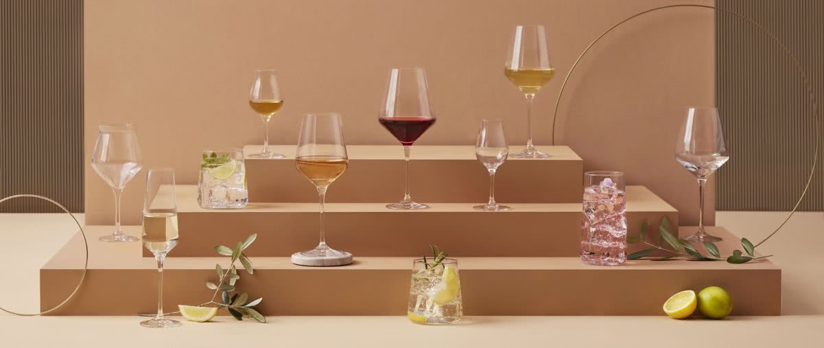 Eleganckie naczynia szklane marki Krosno - idealne by celebrować wyjątkowe chwile i upiększyć codzienność 