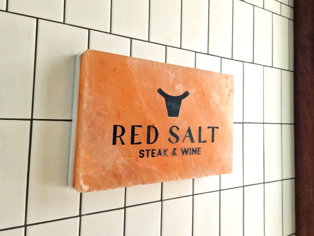 Klimatyczna restauracja w angielskim stylu